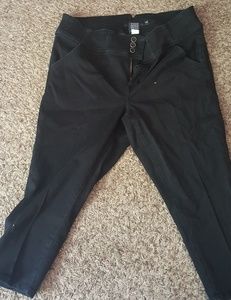 Size 20 torrid black cropped  jeans